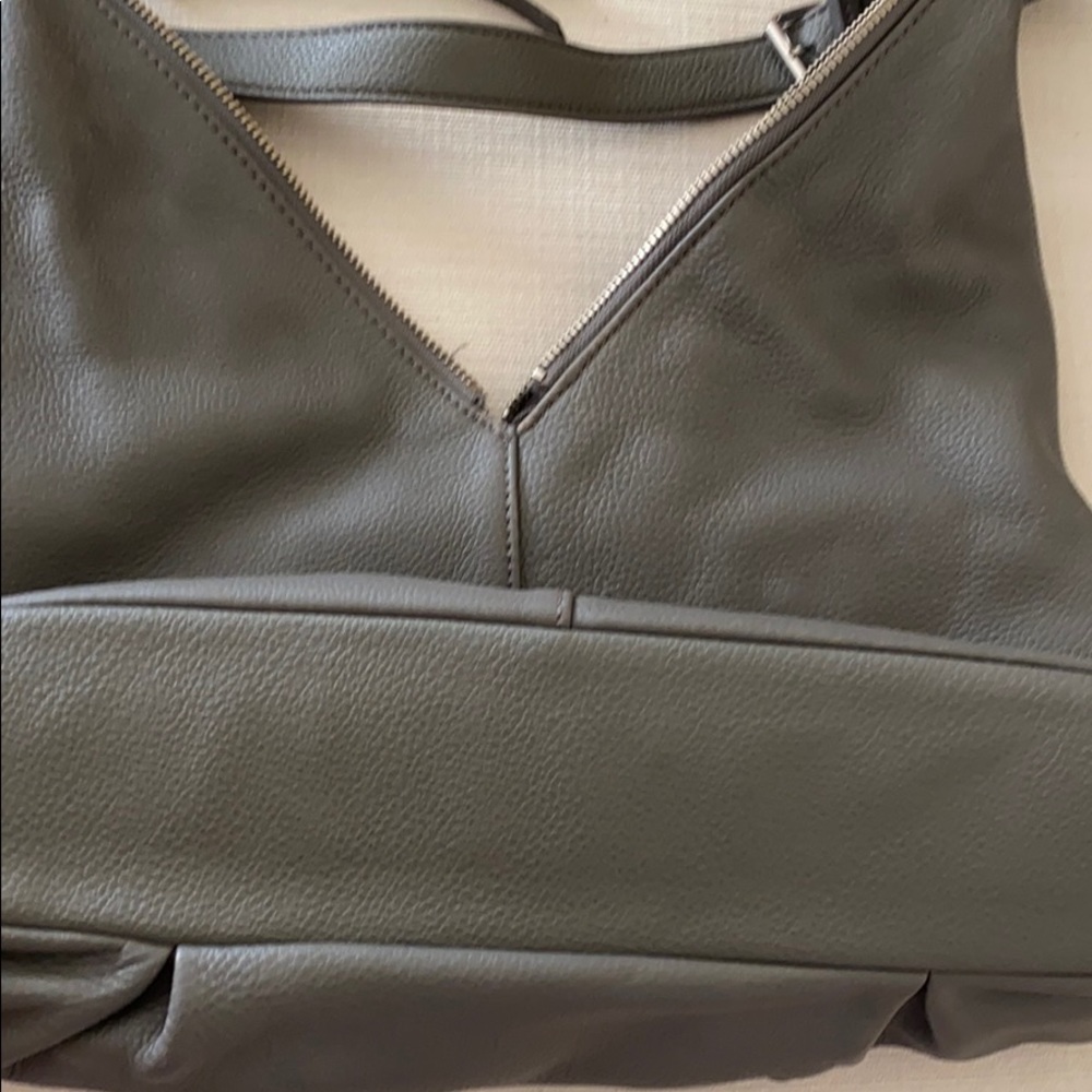 Linea Pelle purse - Picture 9 of 17